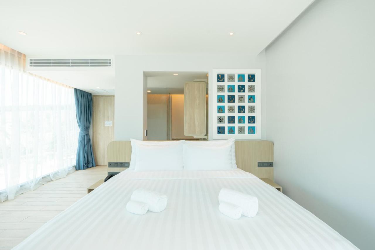 Panwaburi Beachfront Resort - Sha Extra Plus Ngoại thất bức ảnh Deluxe Ocean View